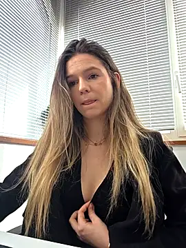 lucie mehott online show from March 12, 2026, 9:13 am