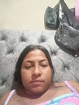 Giselabrunette25 online show from June 27, 2026, 4:40 am