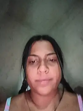 Giselabrunette25 online show from July 24, 2026, 4:08 am