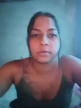 Giselabrunette25 online show from June 24, 2026, 4:05 pm