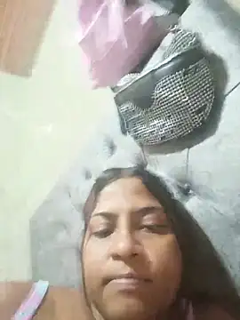 Giselabrunette25 online show from July 12, 2026, 3:51 am