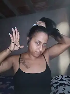 Giselabrunette25 online show from July 23, 2026, 4:03 pm