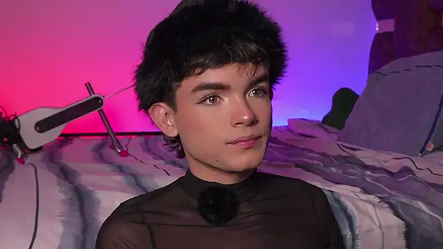 Angelo 018 online show from October 24, 2025, 4:33 am