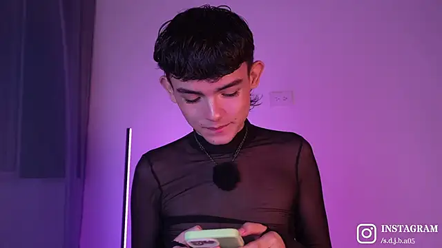 Snapshot of Angelo_018 chatting on February 20, 2026, 1:57 am Angelo 018 online show from February 20, 2026, 1:57 am