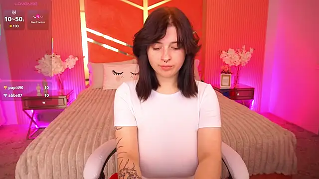 Miki Kivi online show from October 17, 2025, 12:14 am