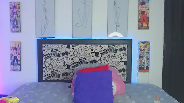 Rihana14 online show from November 17, 2025, 8:46 pm