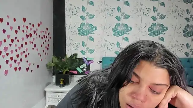 LindaBreeS online show from March 12, 2025, 5:38 pm