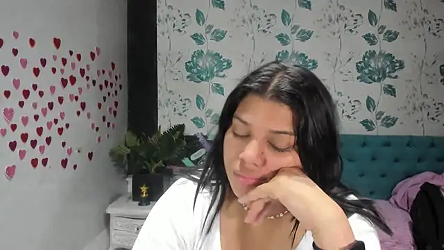 LindaBreeS online show from March 17, 2025, 3:07 pm