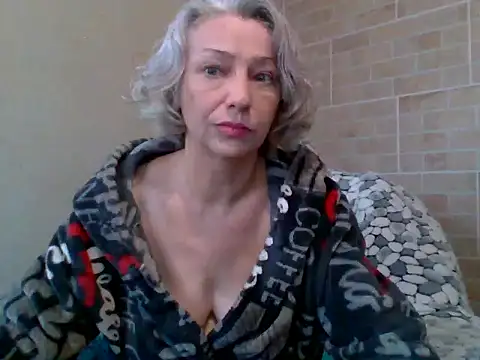 Snapshot of Lorie_Carrie chatting on November 9, 2025, 11:25 am Lorie Carrie online show from November 9, 2025, 11:25 am