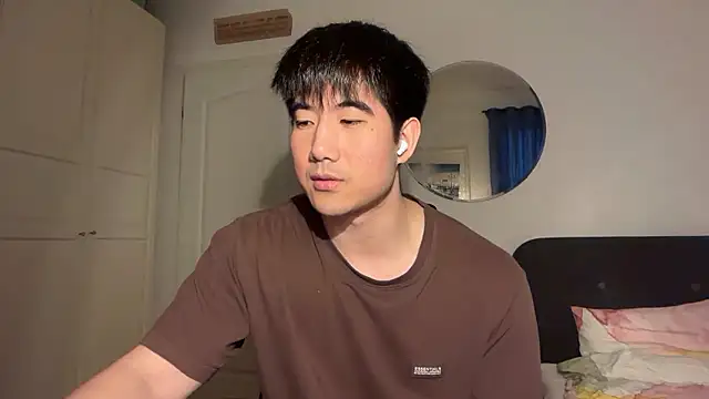 jungcock3210 online show from January 10, 2026, 3:18 pm