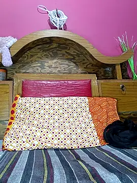 sexychutxxx7 online show from April 4, 2026, 10:27 pm