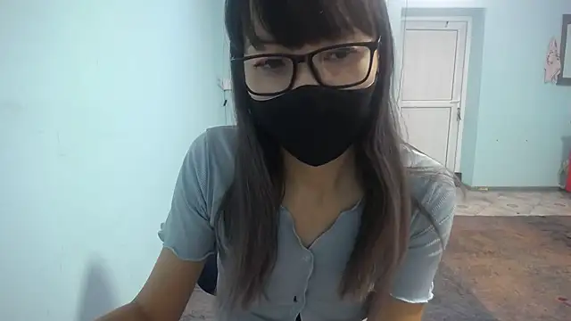 elllaaxx online show from September 24, 2025, 4:19 am