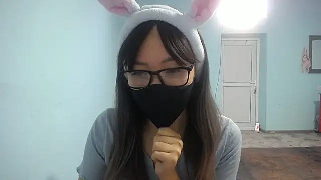 elllaaxx online show from October 24, 2025, 3:38 am