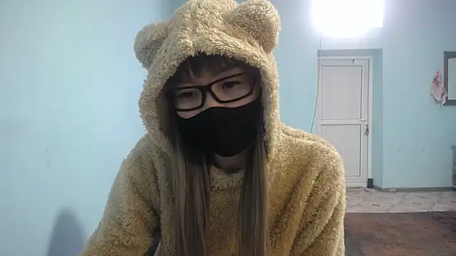 elllaaxx online show from March 14, 2025, 9:57 am