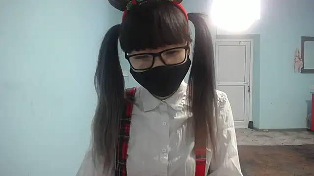 elllaaxx online show from October 30, 2025, 3:49 am