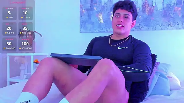 arminjones1 online show from November 26, 2025, 2:44 am