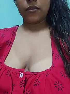 Snapshot of sexyindi_couple chatting on July 22, 2026, 7:32 am sexyindi couple online show from July 22, 2026, 7:32 am