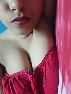 Snapshot of sexyindi_couple chatting on July 31, 2026, 7:41 am sexyindi couple online show from July 31, 2026, 7:41 am