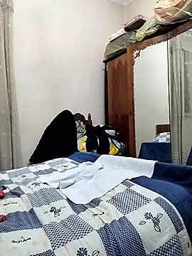 Snapshot of Lucia8600 chatting on February 16, 2025, 12:08 am Lucia8600 online show from February 16, 2025, 12:08 am