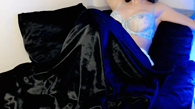 hotmask online show from March 29, 2026, 7:15 pm