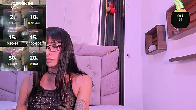 laurem-paulette online show from March 18, 2025, 7:22 pm