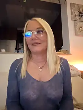 Snapshot of kikkastar chatting on February 20, 2025, 8:25 pm kikkastar online show from February 20, 2025, 8:25 pm