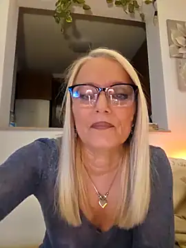 Snapshot of kikkastar chatting on February 25, 2025, 8:21 pm kikkastar online show from February 25, 2025, 8:21 pm