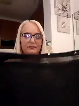 Snapshot of kikkastar chatting on February 4, 2025, 7:55 pm kikkastar online show from February 4, 2025, 7:55 pm