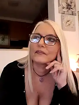 Snapshot of kikkastar chatting on January 29, 2025, 8:04 pm kikkastar online show from January 29, 2025, 8:04 pm