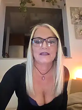 Snapshot of kikkastar chatting on March 19, 2025, 8:00 pm kikkastar online show from March 19, 2025, 8:00 pm