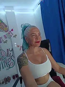 freyadevil333 online show from February 8, 2026, 12:52 am