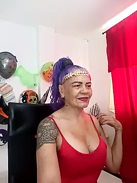 freyadevil333 online show from October 13, 2025, 2:40 pm