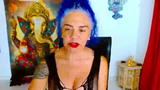 freyadevil333 online show from October 31, 2025, 2:30 am