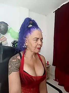 freyadevil333 online show from October 19, 2025, 1:03 pm