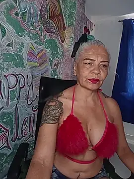 freyadevil333 online show from February 16, 2026, 5:11 pm