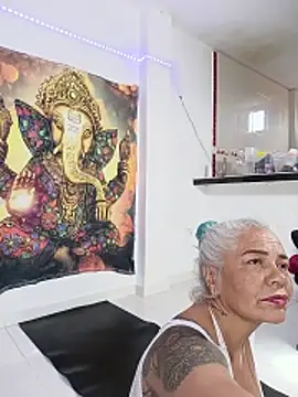 freyadevil333 online show from March 8, 2026, 7:17 pm