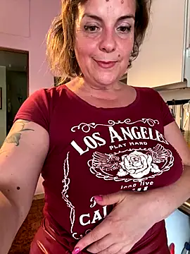 Snapshot of Sunbelxx chatting on October 1, 2025, 8:30 am Sunbelxx online show from October 1, 2025, 8:30 am