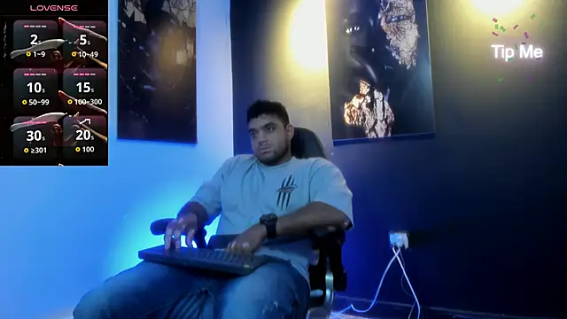 Big furry bear13 online show from October 12, 2025, 10:49 am