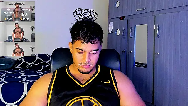 Big furry bear13 online show from February 20, 2025, 4:39 am