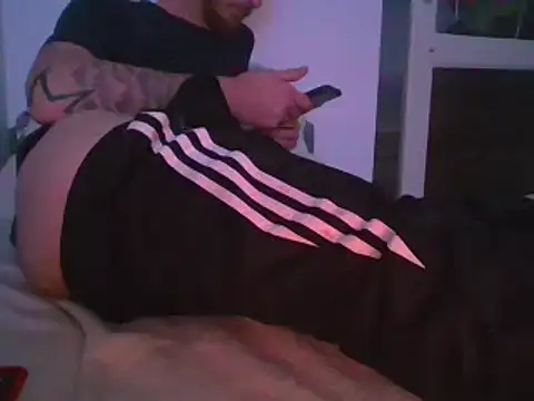 Snapshot of Hunter1523 chatting on December 5, 2024, 11:45 pm Hunter1523 online show from December 5, 2024, 11:45 pm