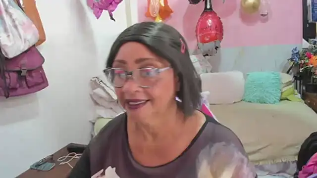 Snapshot of Mrs_mommy_ chatting on April 16, 2026, 4:30 pm Mrs mommy online show from April 16, 2026, 4:30 pm