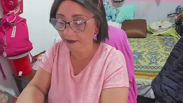 Snapshot of Mrs_mommy_ chatting on March 17, 2026, 9:07 pm Mrs mommy online show from March 17, 2026, 9:07 pm