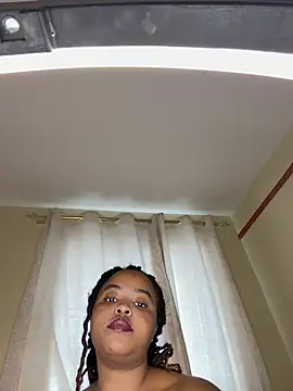 Linahlove online show from July 11, 2026, 10:15 am