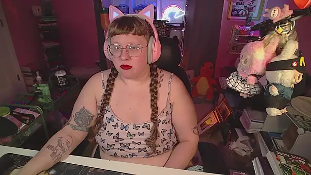 FatVeronica online show from April 27, 2026, 12:03 pm