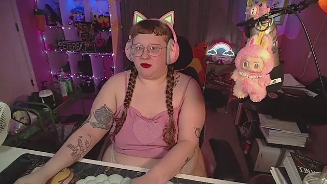 FatVeronica online show from March 30, 2026, 5:25 pm