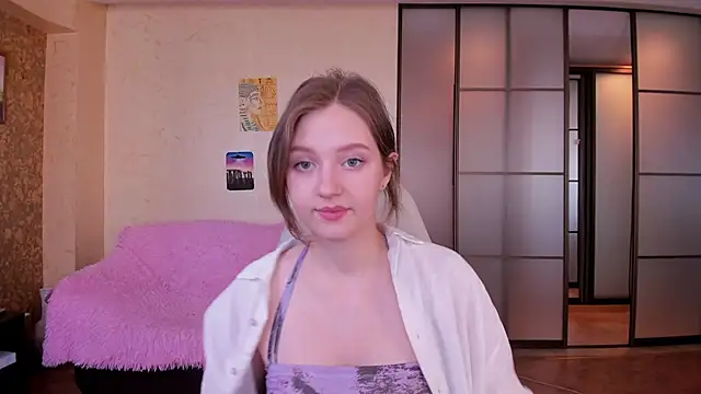 Ksuhesa online show from March 15, 2026, 8:10 am