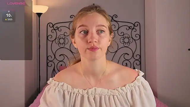 Ksuhesa online show from September 13, 2025, 8:14 am