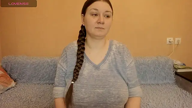 Snapshot of AlisaBacker chatting on January 9, 2026, 6:15 pm AlisaBacker online show from January 9, 2026, 6:15 pm