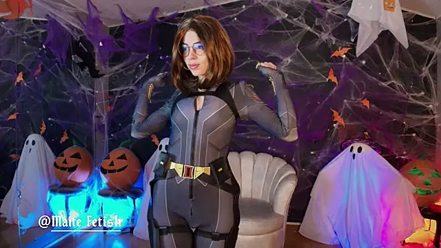 Snapshot of MyMayte chatting on October 30, 2025, 1:42 pm MyMayte online show from October 30, 2025, 1:42 pm