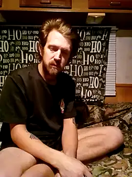 hothippie420 online show from December 28, 2024, 12:47 am